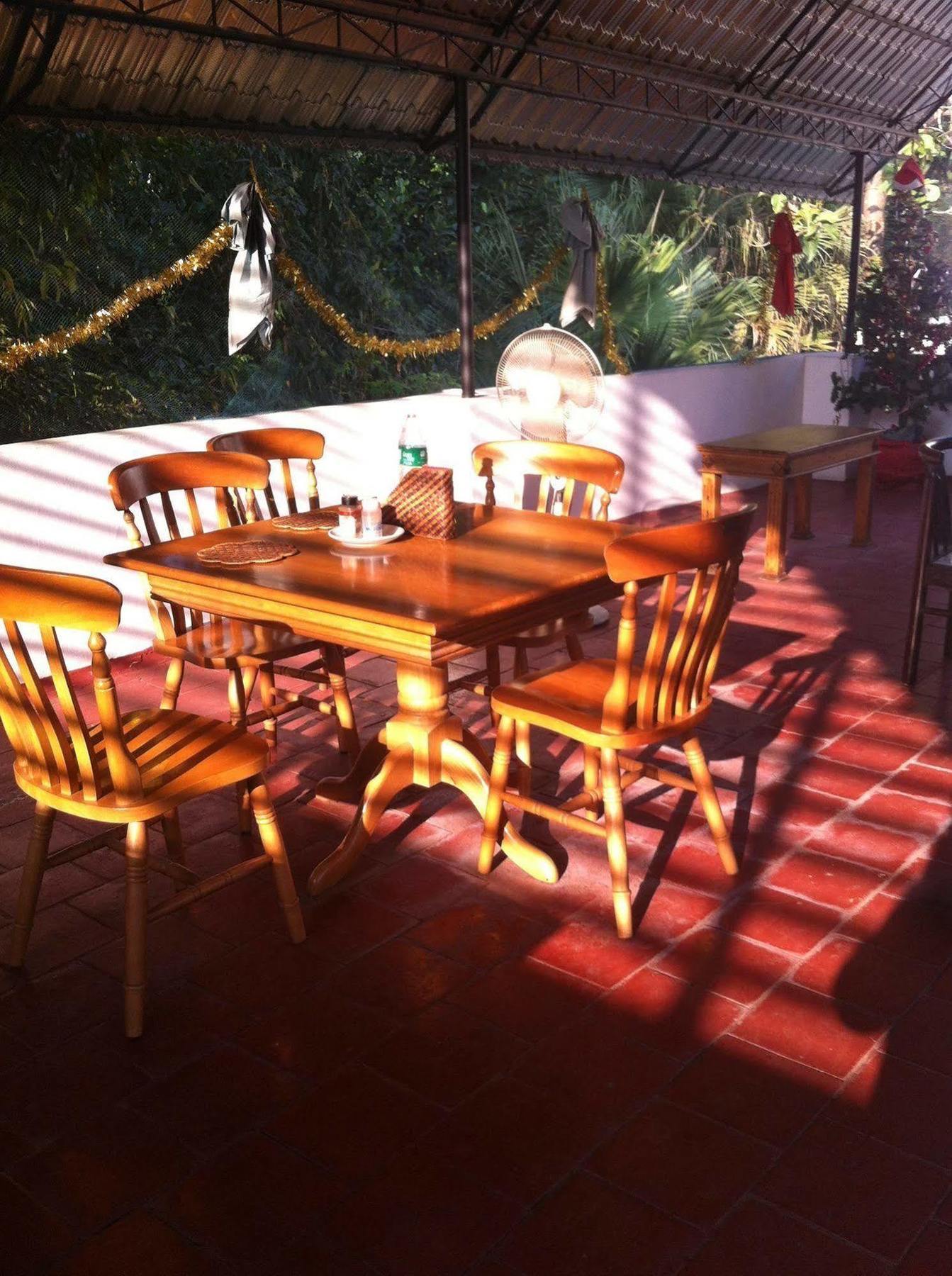 Oyo Home 63551 Pleasant Stay Near Fort Kochi Beach Exterior foto